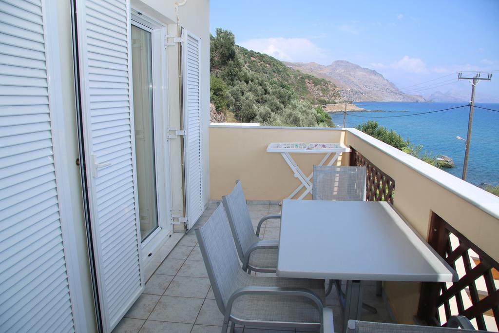 Santa Marina Apartments Rodakino Chambre photo