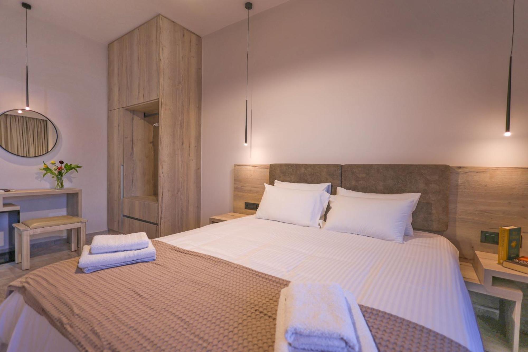 Santa Marina Apartments Rodakino Extérieur photo