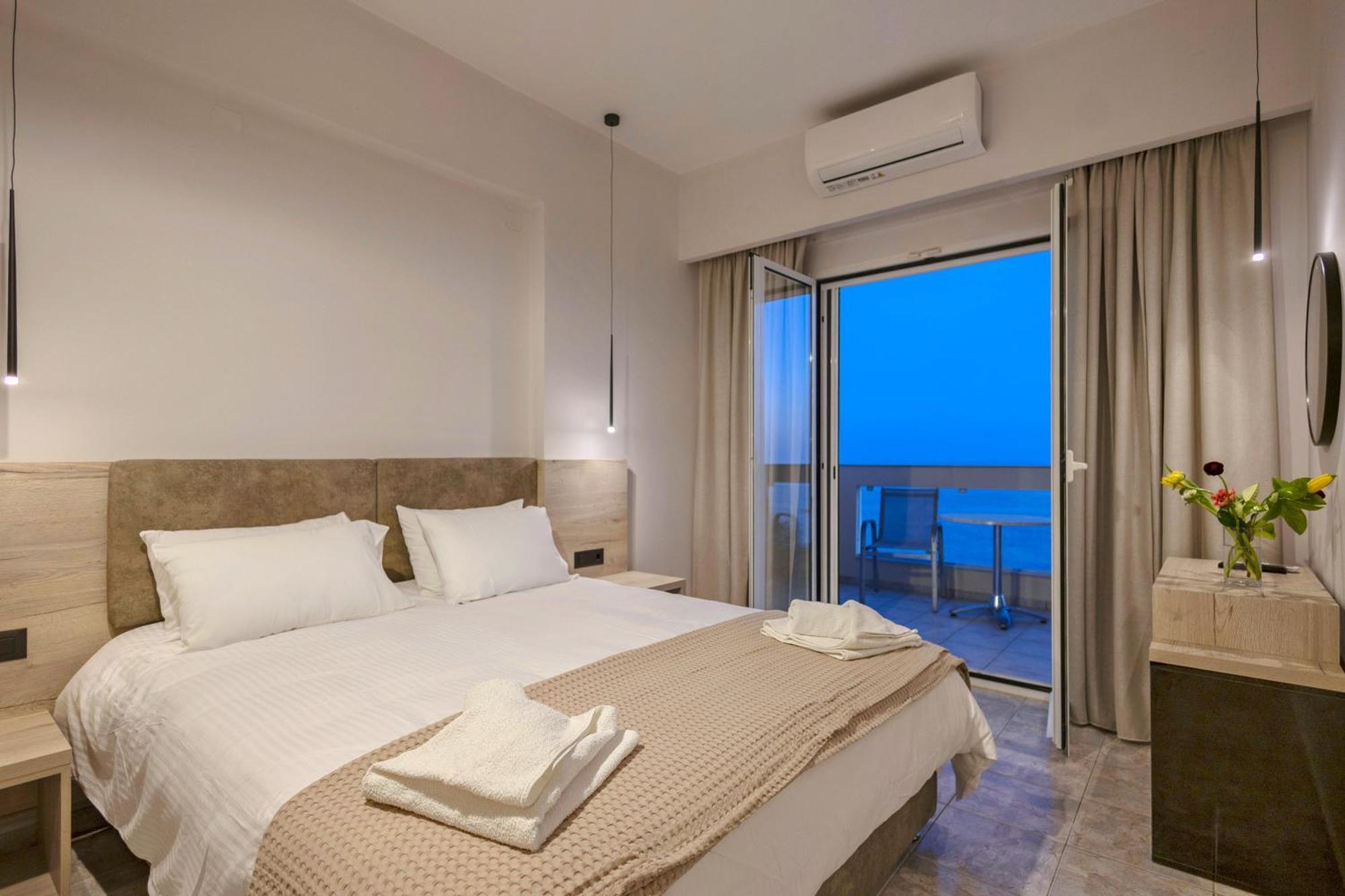 Santa Marina Apartments Rodakino Extérieur photo